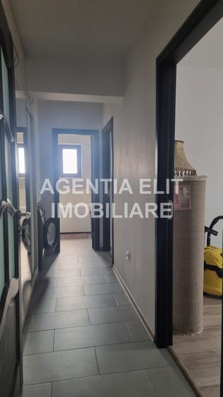 Apartament 3 camere, bloc nou, zona Scolii nr 7