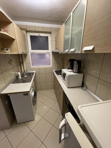 Apartament 2 camere Calea Victoriei, langa Ateneu, mobilat modern, bloc solid