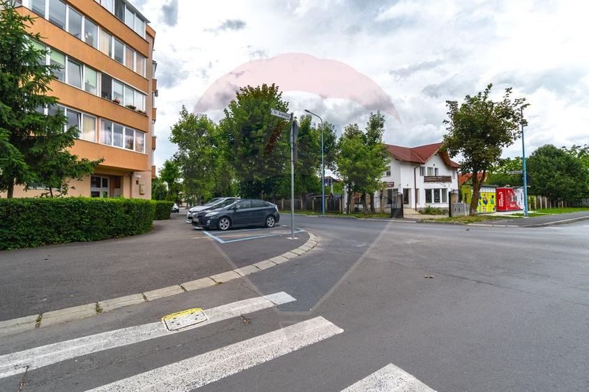 APARTAMENT SPATIOS 3 CAMERE, 2 BAI TRACTORUL| COMISION 0