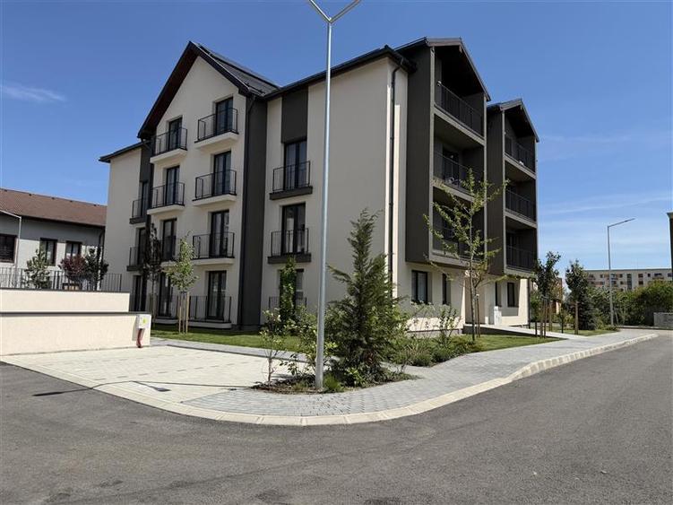 Vanzare garsoniera decomandata, bloc 2026, etaj1, parcare