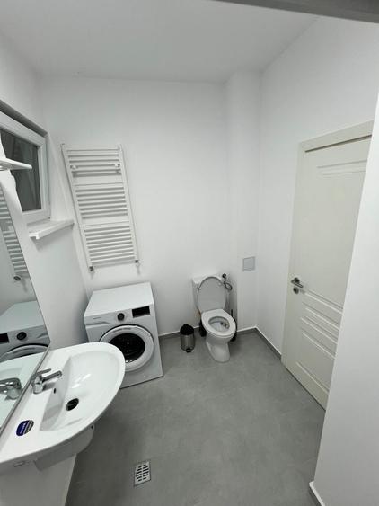 Apartament 2 camere, etaj 5/8, complet mobilat si utilat: aer conditionat
