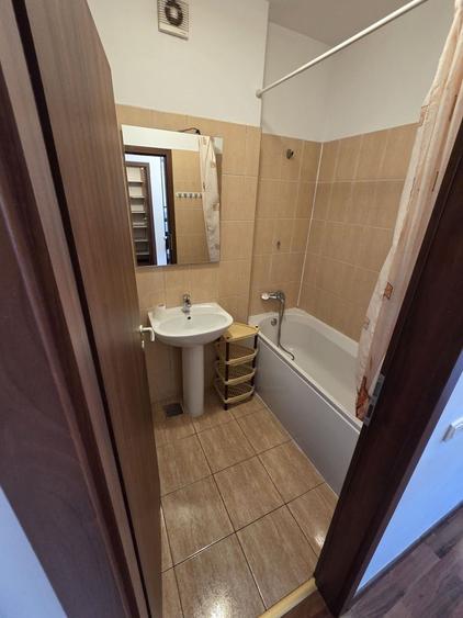 Garsoniera moderna, spatioasa, pet friendly, centrala, etaj 8, dressing generos