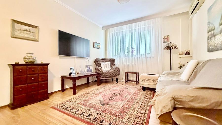 Apartament 3 camere Vitan Bloc Reabilitat