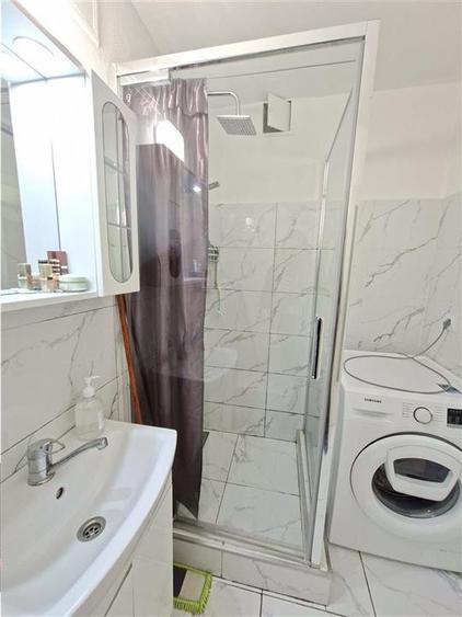 Garsoniera moderna cu pivnita zona Lazaret