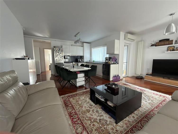 Apartament 3 camere,69 mp, situat pe strada Borhanciului!