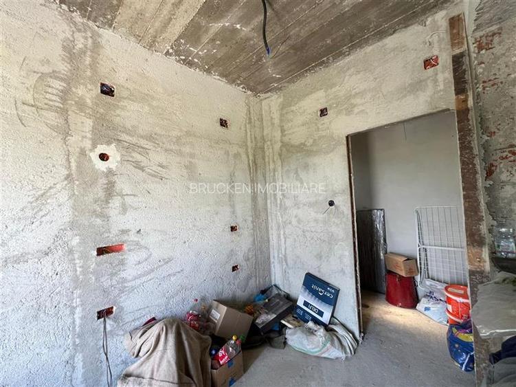 Casa de vanzare in zona centrala din Petreu - 19