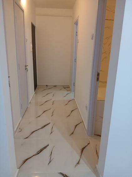 Apartament 2 camere Podu Ros, etaj 3/4, RENOVAT complet!