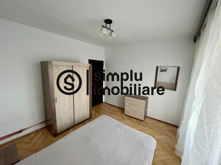 3 camere decomandate, Piata Centrala.