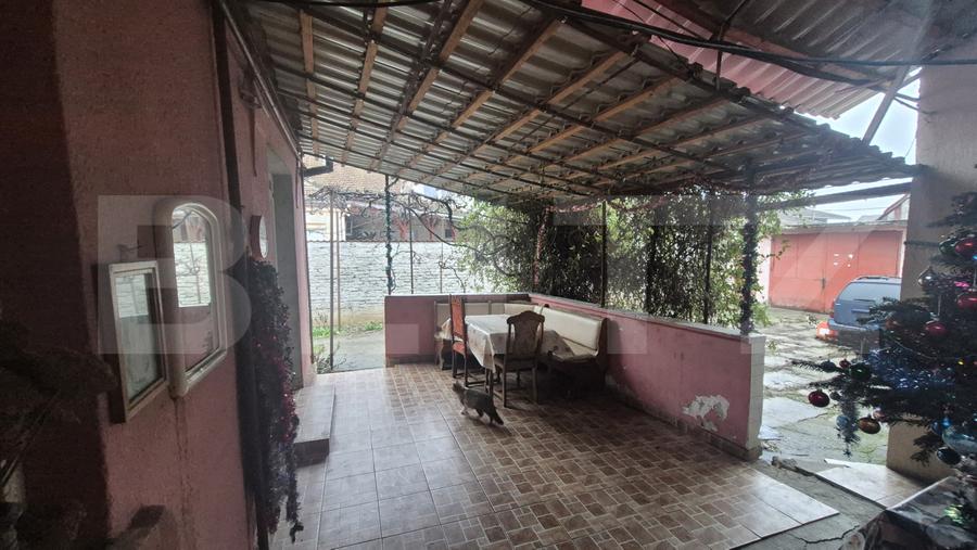 Casa cu 4 dormitoare de vanzare, 190 mp, 1306 mp teren, pe strada Careiului