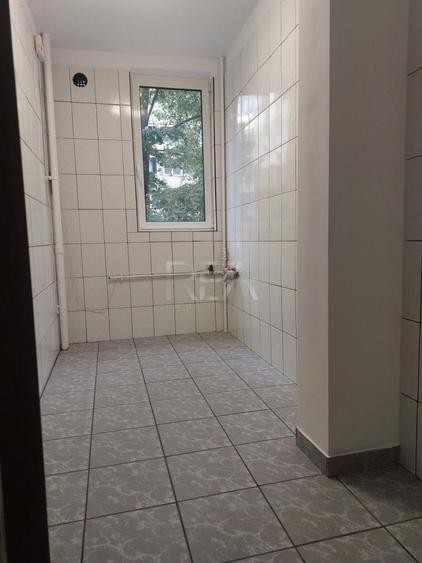 4 camere, de vanzare, Drumul Taberei, Parc, Metrou