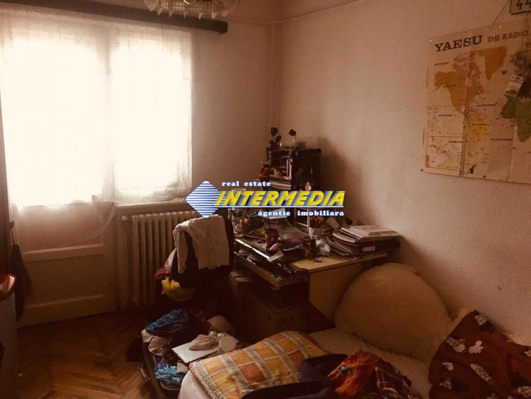 Vanzare apartament 4 camere deco bai 2 balcoane CETATE Closca bloc proprietate