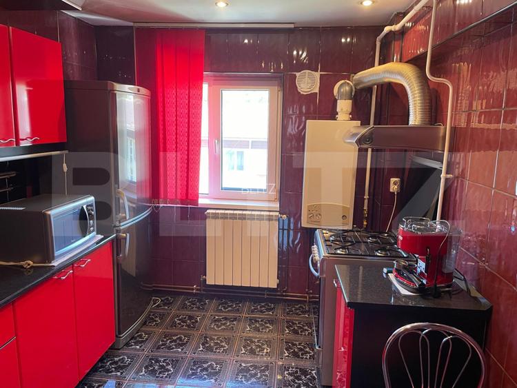 Centru Petroșani | 3 camere decomandat | Vedere spre Parâng | 75 mp - 4