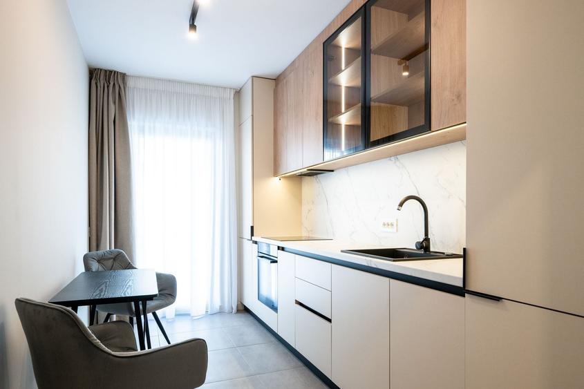 ✨ FLOREASCA | 2 CAMERE | 56 MP | ET. 8 | +21% TVA ✨