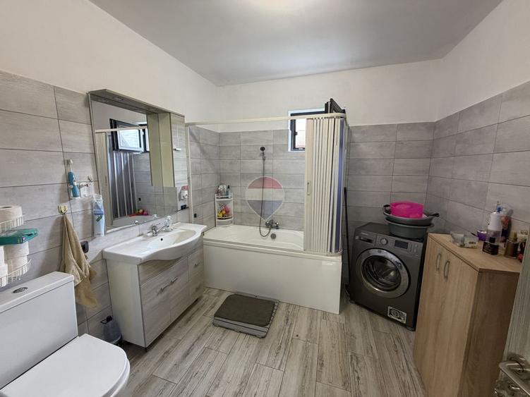 Casă Individuală P+Pod înalt / Vânători / Construcție Regie Proprie