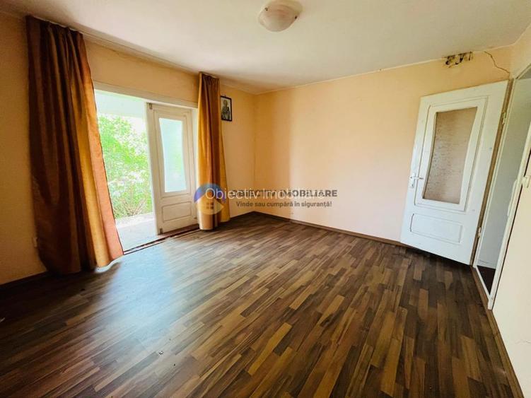 CASA cu teren intravilan  2273 mp , GRUMǍZEȘTI - 7