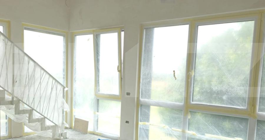 Apartament de lux, de vanzare, cu 3 camere, 88 mp, zona complex studentesc