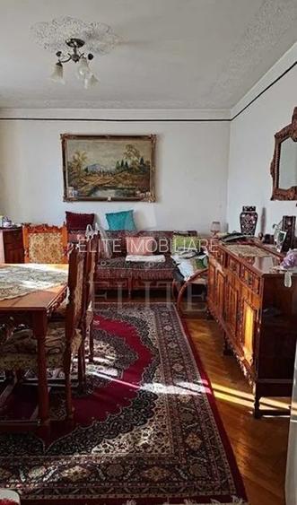 Apartament 3 camere în zona STRAZII PADIS