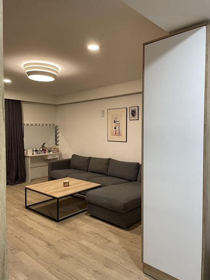 Apartament demisol Cornitoiu
