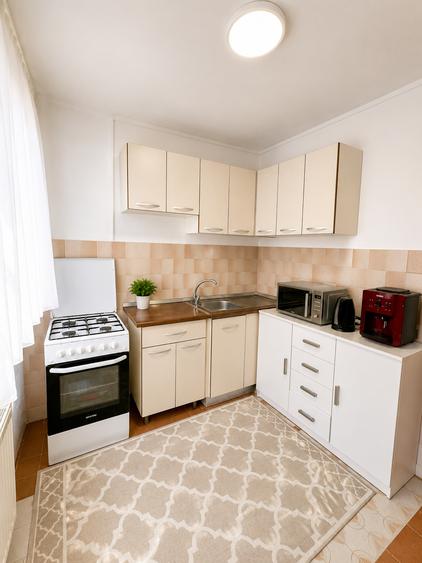 🏡 Apartament cu 2 camere semidecomandat – Zona Săvenilor (Turn), Botoșani