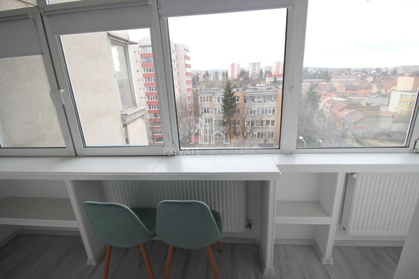 Apartament 2 Camere Lux De Inchiriat, Zona Poli 2, Bd 1 Dec, Central
