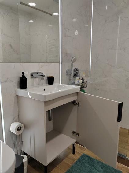 CITY POINT, 2 camere lux, cochet, prima închiriere,55 mp, etaj 8,terasa,deosebit