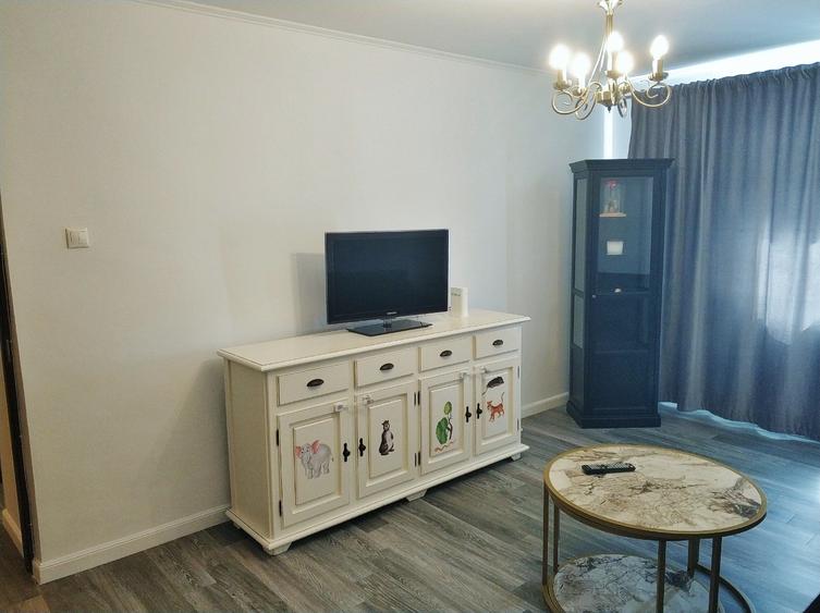 Tomis Nord - Zona Ciresica - Apartament elegant, cu centrala cu gaz si garaj