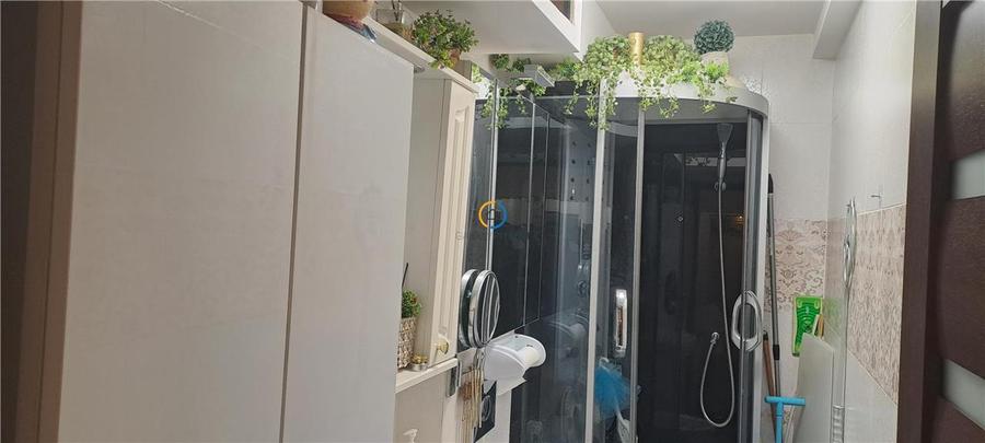 Apartament doua camere etaj intermediar, zona centrala, renovat