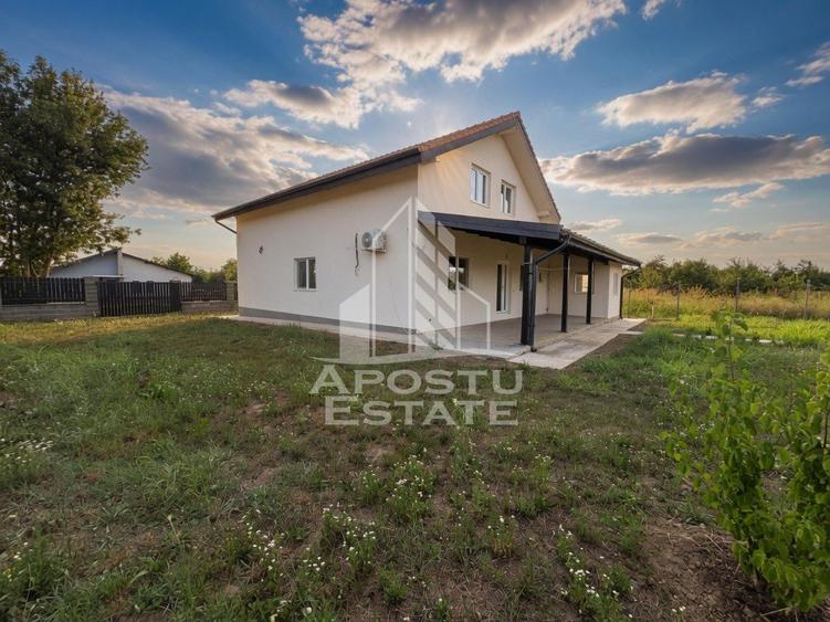 Casa individuala cu 5 camere spre vanzare, Padureni, Jud Timis