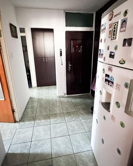 Apartament 3 camere-semidecomandat- zona Rahova