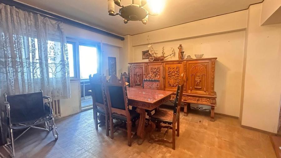 REA1026895 Apartament 4 camere P-ta Romana l ASE