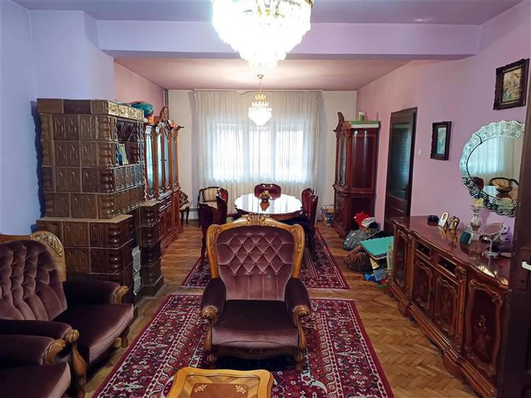 Casa cu teren 315 mp – Moldova Veche, jud. CS