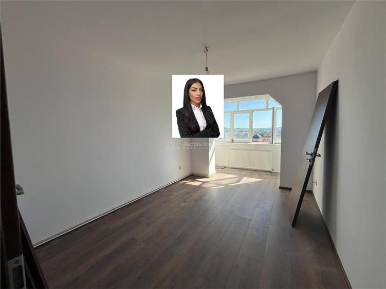 Lugoj, Apartament 3 Cam., 84 Mp., Semidecomandat, et.6, Central Blocul Postei