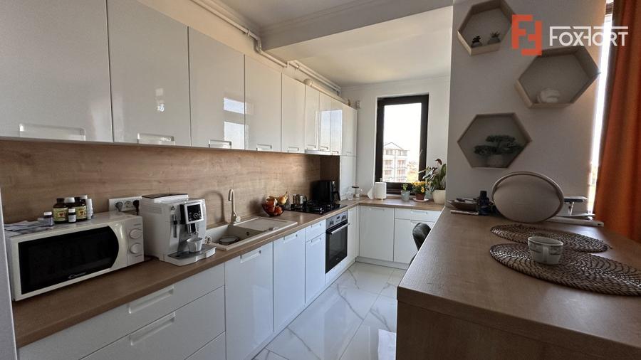 Apartament cu 3 camere la etajul 3 in Giroc
