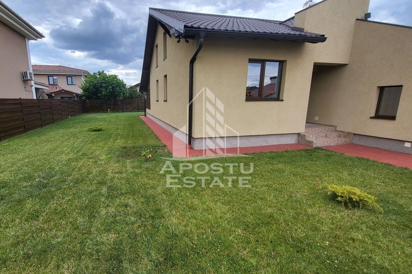Casa individuala cu 3 camere,2 bai si garaj,Dumbravita langa Padure