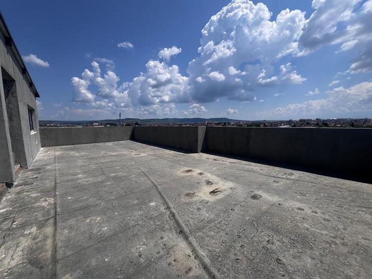 Penthouse 3 camere , 2 bai,TERASA 90mp, Lacul lui Binder, Sibiu