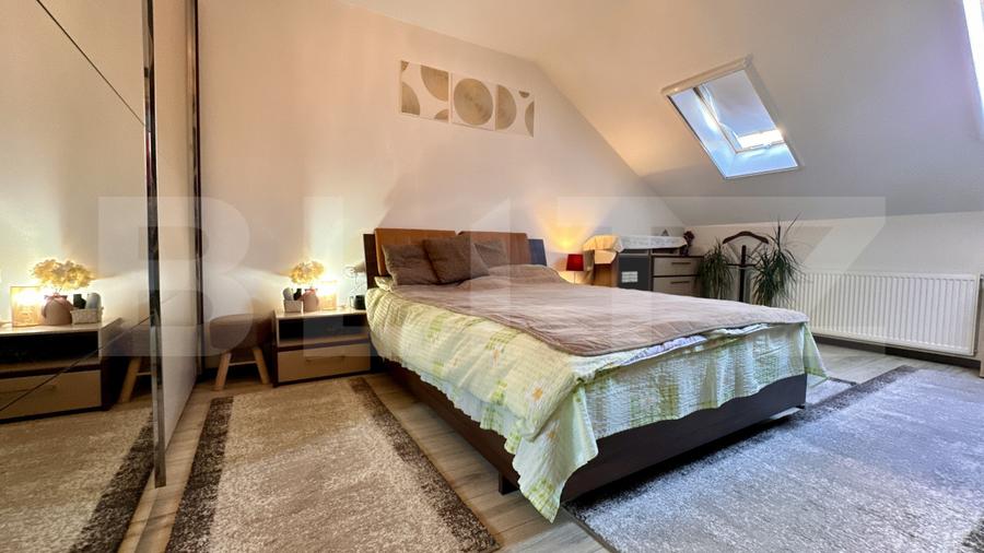Apartament cu 3 camere și 2 băi, curte comuna, centrală pe gaz, ultracentral