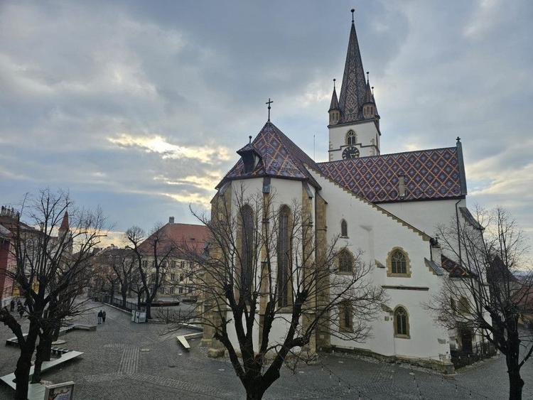 Cladire comerciala S+P+2E+M, PIATA MICA - Sibiu