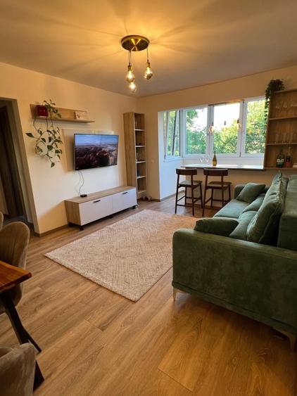 Proprietar - ofer spre închiriere apartament 2 camere - Astra
