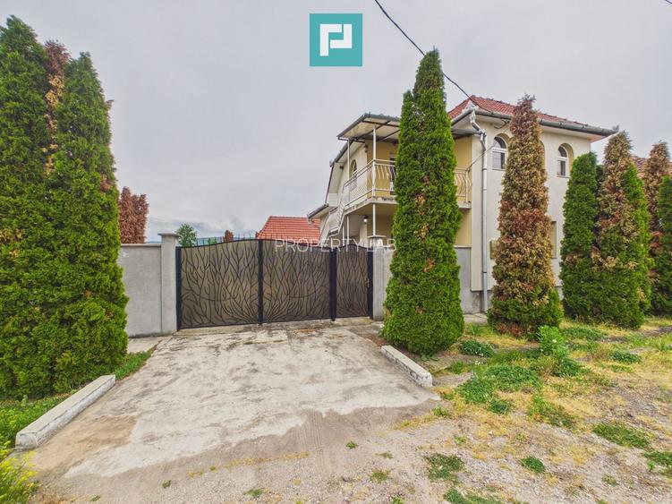 Casă complet modernizată, P+1 în Buteni, Arad - 22