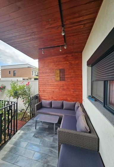 Casa modernă, complet mobilată și utilată, cu panouri solare, direct proprietar