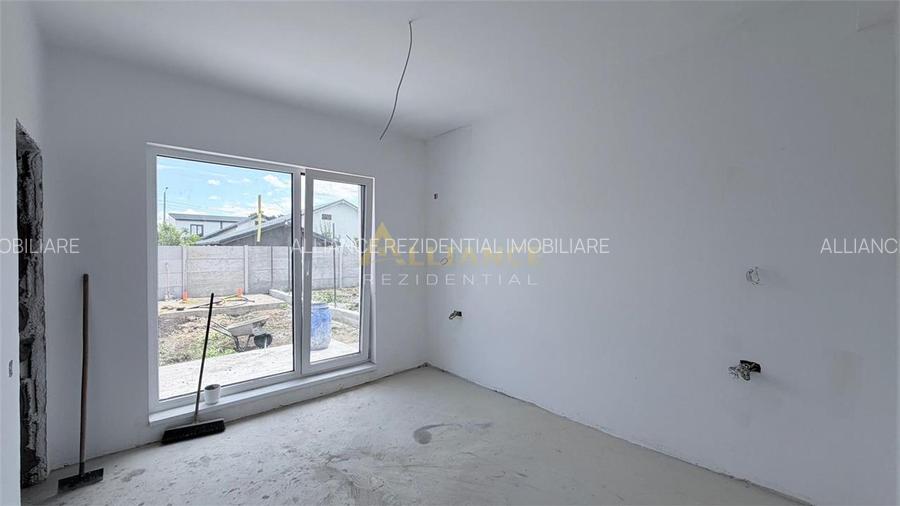 Casa individuala- 4 camere - 2 bai - 450 metri teren - 5