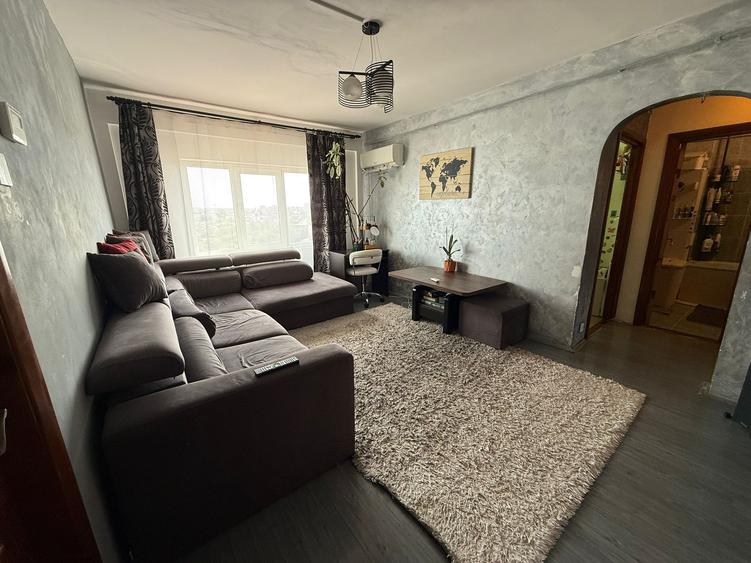 Apartament 3 camere de vanzare Mircea cel Batran