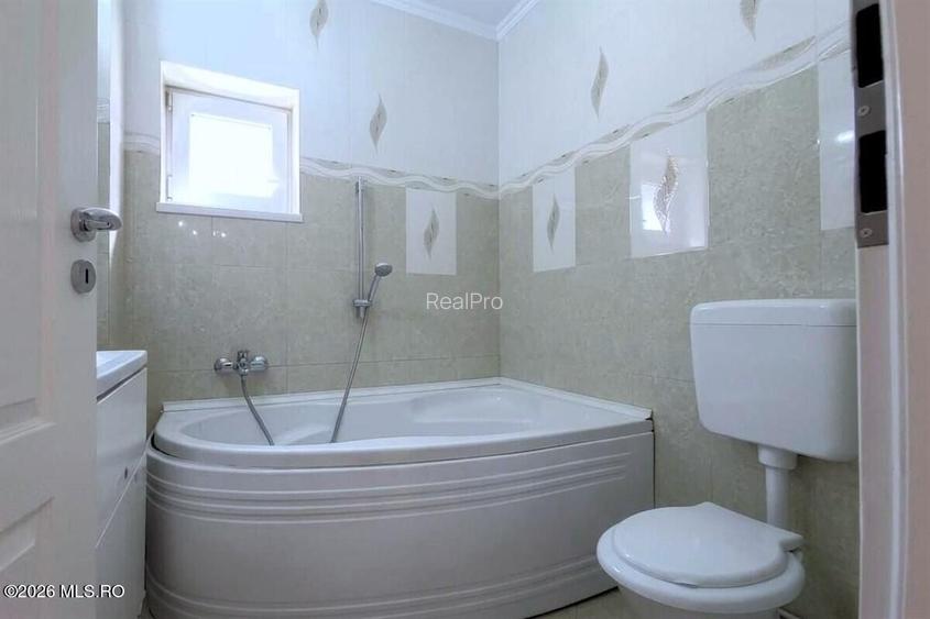 Techirghiol - Centru, casa tip duplex P+M, lot 293 mp si 154 mp utili! - 13