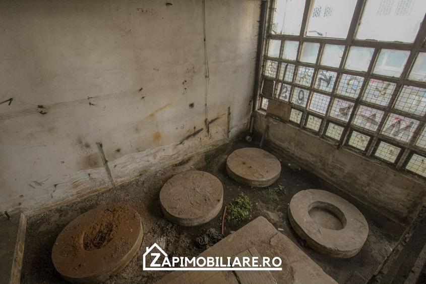 Cladire 3 nivele 529 mp utili - zona Poli 2 -