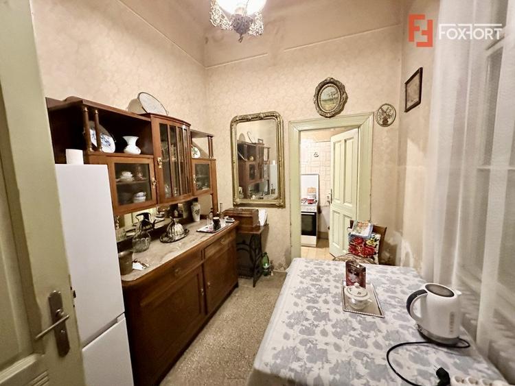 COMISION 0% Apartament cu 4 camere in cladire istorica - Piata Maria