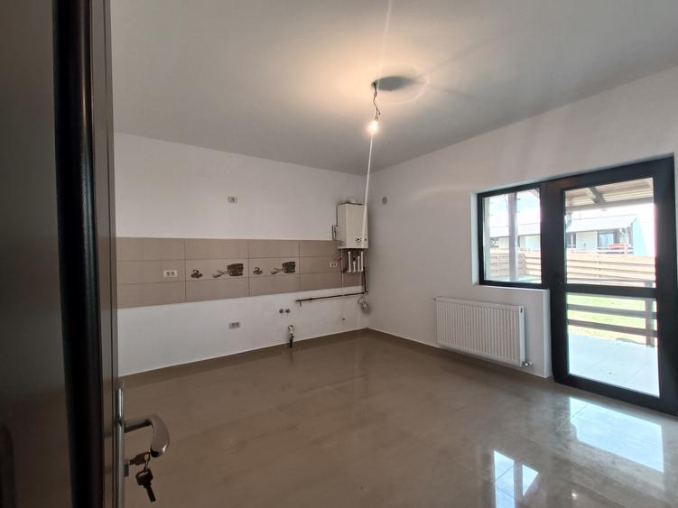 Casă tip duplex 4 camere, partial mobilata -intravilan Valea Lupului, IAȘI