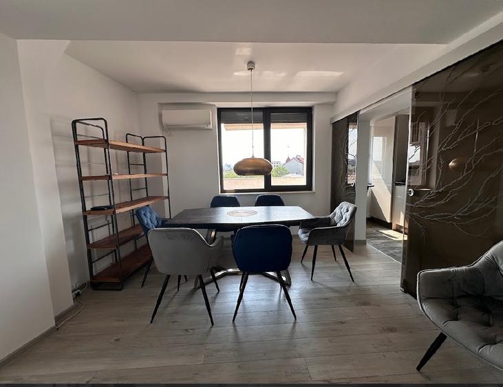 Apartament tip penthouse de vânzare zona Iancului