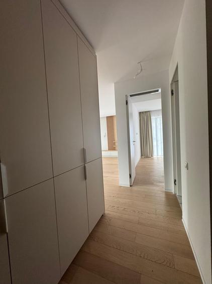 2 CAMERE || 2 locuri de parcare si boxa ||DECOMANDAT|| ONE LAKE CLUB