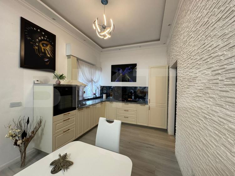Apartament 3 camere la casă, zona Centrală – Oradea