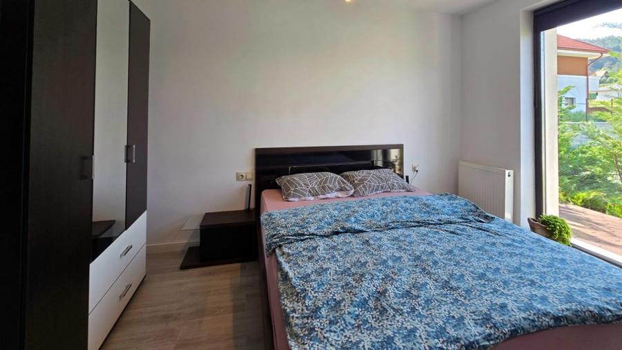 Casa cuplata moderna in zona Vivo, pe strada Crizantemelor!